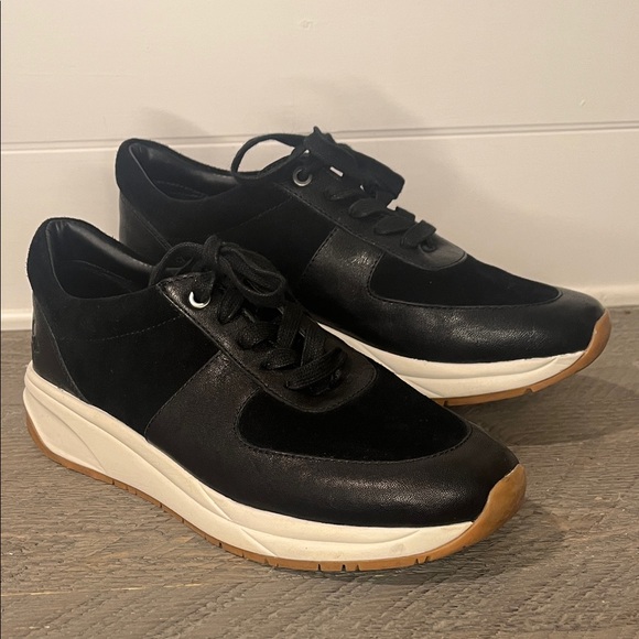 Patricia Nash Shoes - Patricia Nash Women's Milano Sneakers Black Suede/Leather Size 9